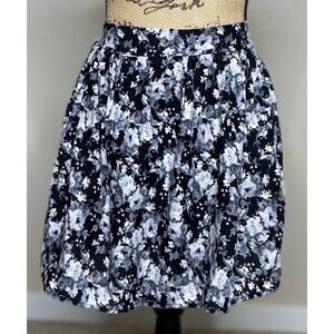 WET SEAL- Floral Mini Skirt Size XL